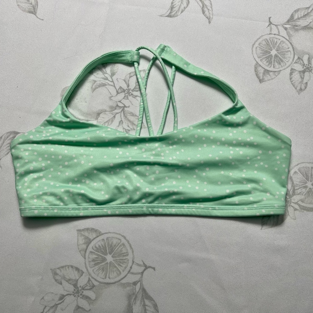 Lululemon Free to Be Sports Bra